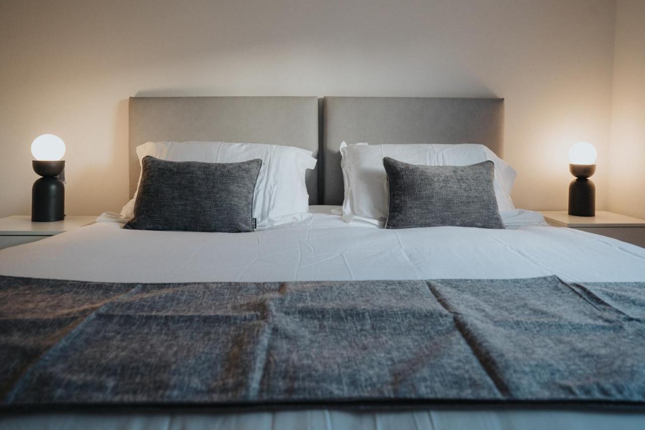 Lovely Modern 2 Bed City Centre Apartment With Free Parking - Double Or Twin Beds Available Wolverhampton Ngoại thất bức ảnh